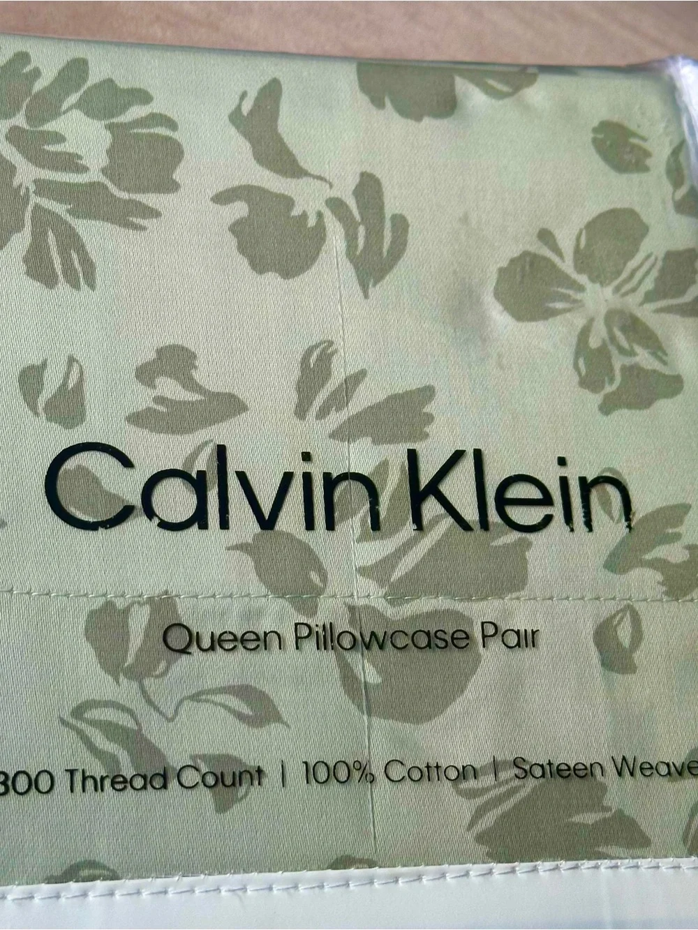 Calvin Klein Queen Pillowcase Pair Shadow Peony Green Brand New